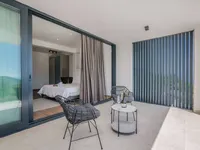 Недвижимость Семейный дом 247 м², новый: 18