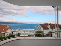 Недвижимость Трёхкомнатная квартира, Центр: 5