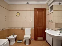Недвижимость Трёхкомнатная квартира, Центр: 16