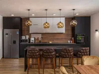 Недвижимость Семейный дом 225 м², Центр: 4