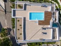 Недвижимость Трёхкомнатная квартира в центре Опатии: 21