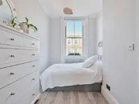Недвижимость Finborough Road: 5