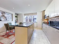 Недвижимость Sloane Court West: 1