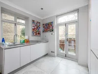 Недвижимость Cheyne Gardens: 16