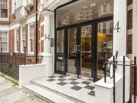 Недвижимость Sloane Court West: 2