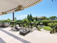 Недвижимость Villa Croix des Gardes: 2