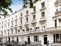 Недвижимость 3 Ovington Square: 3