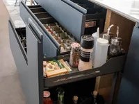 Недвижимость Четырёхкомнатная квартира Центр: 12