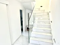 Недвижимость Дом в центре Копра: 5
