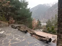 Недвижимость Impressive chalet on Carretera de la Comella: 53