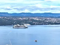 Недвижимость Четырехкомнатная квартира в центре: 5