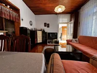 Недвижимость Двухкомнатная квартира в центре: 4