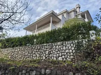 Недвижимость Family House Opatija Fields: 57