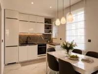 Недвижимость Three-room apartment in the center: 6