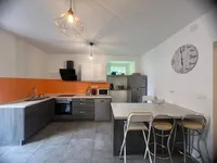 Недвижимость Three-room apartment Center: 3