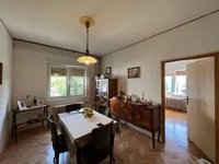 Недвижимость Four-room house in the center: 5