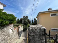 Недвижимость Four-room house in the center: 14