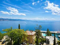 Недвижимость Four-room apartment in the center of Opatija: 1