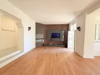Недвижимость Four-room apartment in the center of Opatija: 2