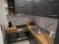 Недвижимость Четырехкомнатная Квартира Центр: 3