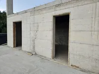 Недвижимость Семейный дом 320 м², Запад: 6
