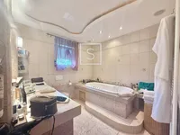 Недвижимость Family House Toshina, Opatija: 9