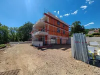 Недвижимость Четырехкомнатная квартира: 9