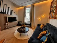 Недвижимость Three-room apartment in the center: 4