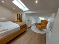Недвижимость Three-room apartment in the center: 17