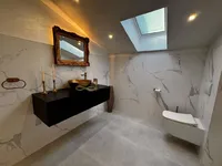 Недвижимость Three-room apartment in the center: 24