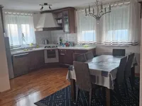 Недвижимость Трёхкомнатная квартира, Запад: 1