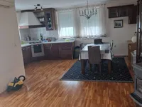 Недвижимость Трёхкомнатная квартира, Запад: 9