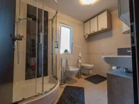 Недвижимость Three-room apartment in the center: 7