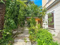 Недвижимость Two-room apartment in the Center: 1