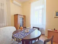 Недвижимость Two-room apartment in the Center: 2