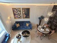 Недвижимость Three-room apartment, city center: 1