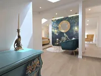Недвижимость Three-room apartment, city center: 14