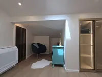 Недвижимость Three-room apartment, city center: 15