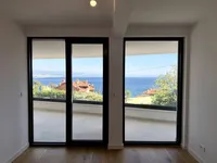 Недвижимость Four-room apartment in the center of Opatija: 3