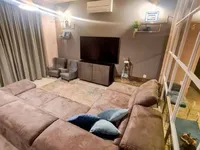 Недвижимость Четырехкомнатная квартира в центре: 9