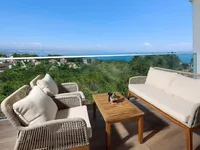 Недвижимость Two-room apartment Oprich: 2