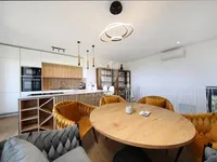 Недвижимость Two-room apartment Oprich: 4