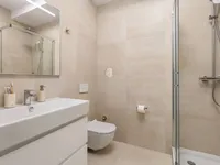 Недвижимость Two-room apartment in the center: 8