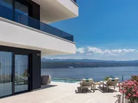 Недвижимость Three-room apartment Center: 2