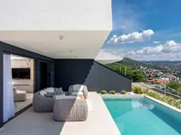 Недвижимость Three-room apartment Center: 5