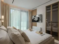 Недвижимость Three-room apartment Center: 27