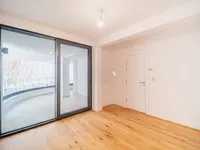 Недвижимость Three-room apartment in the center: 7