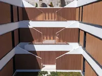 Недвижимость Three-room apartment in the center: 8