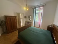 Недвижимость Two-room apartment in the city center: 10