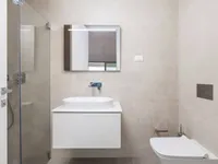 Недвижимость Three-room apartment in the center: 3